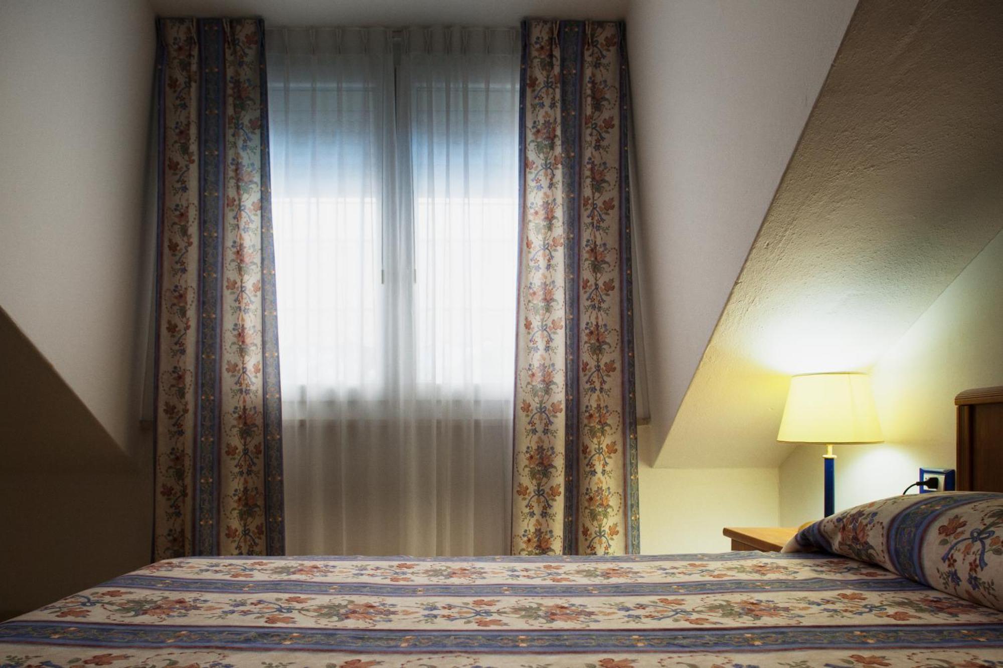 Hotel Caracas Lignano Sabbiadoro Extérieur photo
